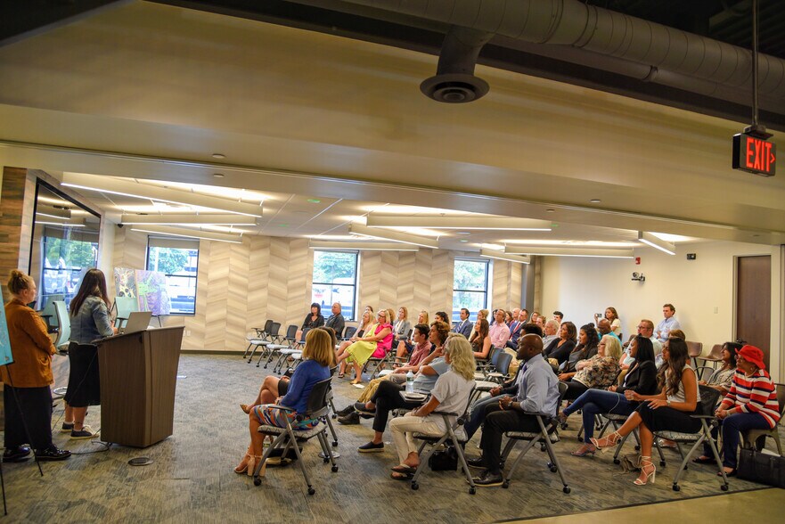 More Photos Of 505 Ellicott St, Buffalo Coworking Space