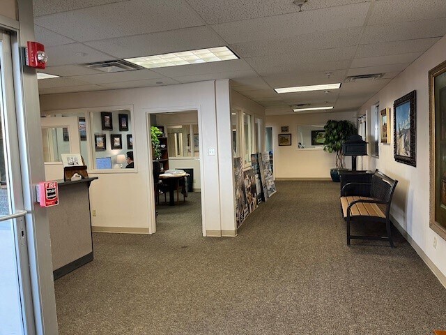 More Photos Of 320 N Clark Dr, El Paso Warehouse For Lease