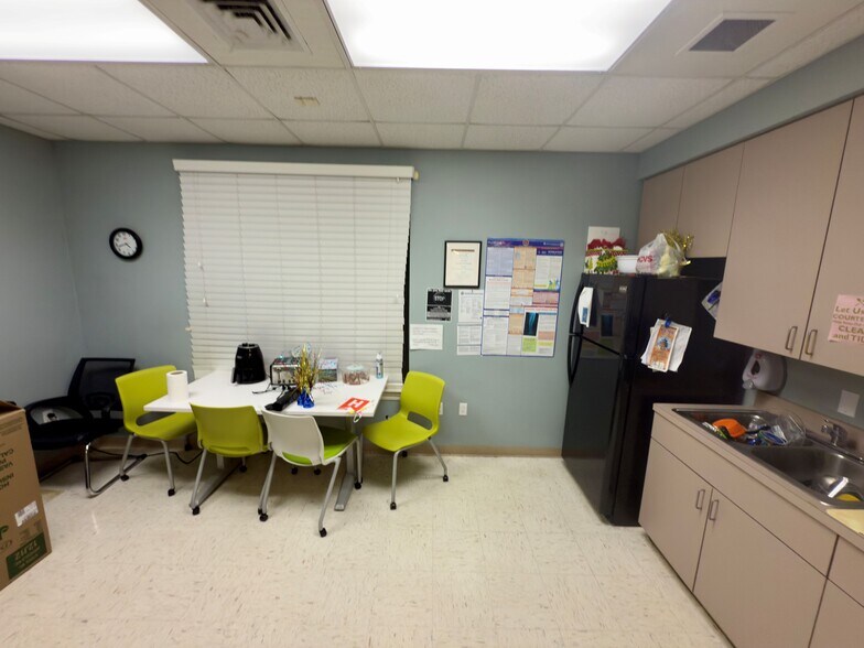 More Photos Of 510 Corday St, Pensacola Medical For Sale