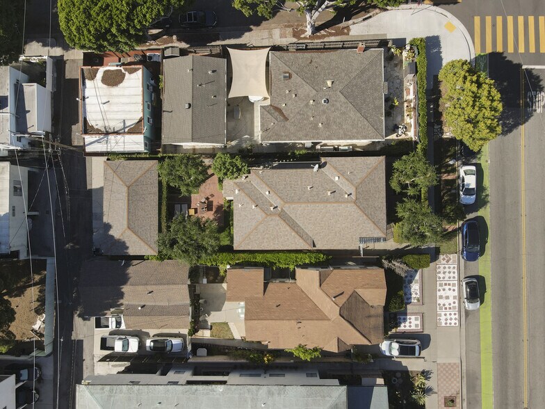 More Photos Of 2440 Arizona Ave, Santa Monica Apartments For Sale