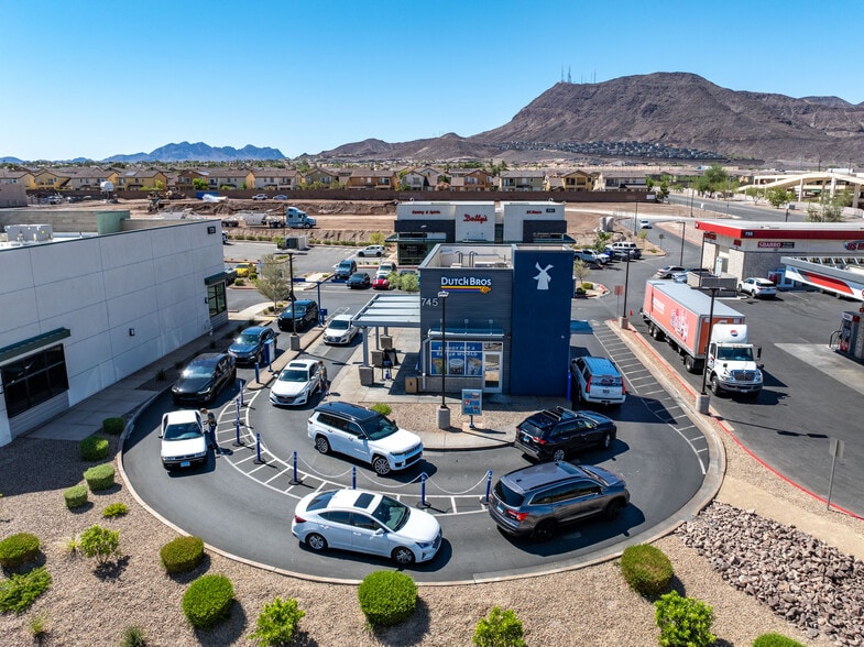 More Photos Of 745 W Lake Mead Pky, Henderson Fast Food For Sale