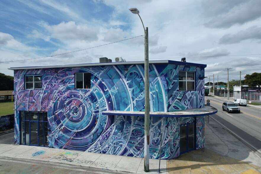 More Photos Of 164 NW 20th St, Miami General Retail For Lease