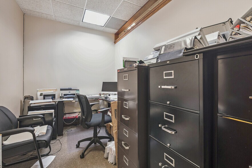 More Photos Of 7620-7632 W 159th St, Orland Park Office For Sale