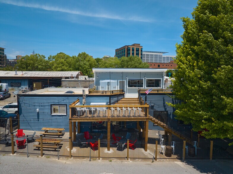 More Photos Of 81 Coxe Ave, Asheville Storefront Retail Office For Lease