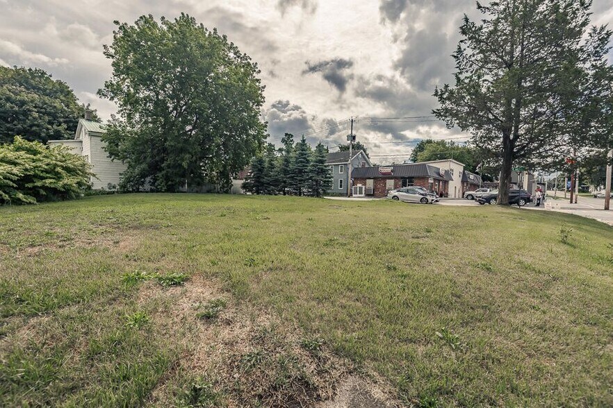 More Photos Of 1 William St, Hagaman Restaurant For Sale