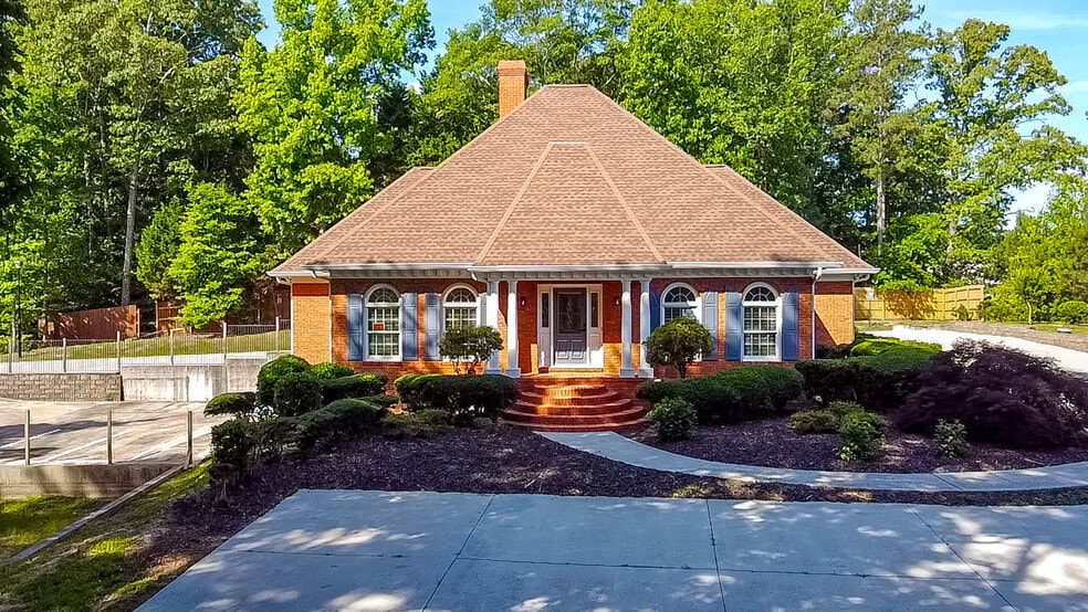 More Photos Of 2100 Gravel Springs Rd, Buford Medical For Sale