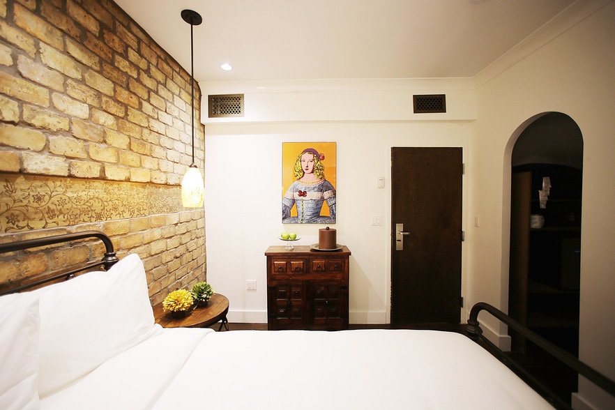 More Photos Of 1320 Ocean Dr, Miami Beach Hotel For Sale