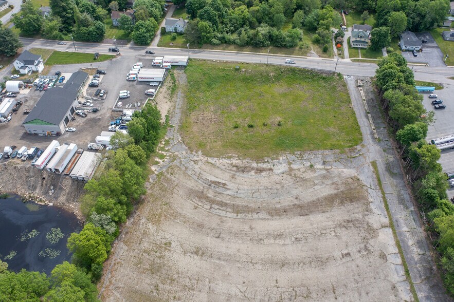 More Photos Of 899 N Main St, Killingly Land For Lease