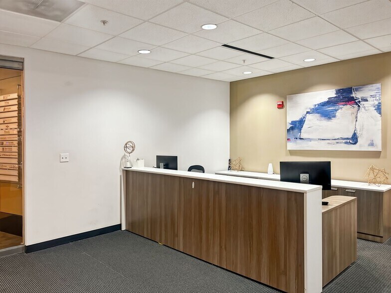 More Photos Of 801 International Pky, Lake Mary Coworking Space