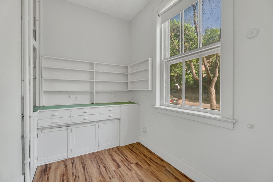 More Photos Of 51 Trumbull St, New Haven Office For Sale