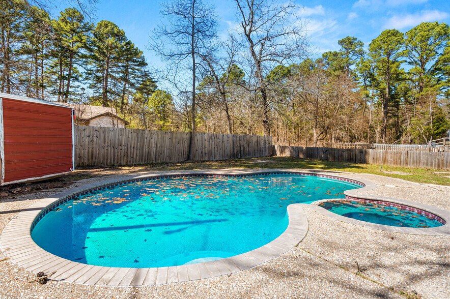 More Photos Of 3825 TX-154 Hwy, Quitman Office Residential For Sale