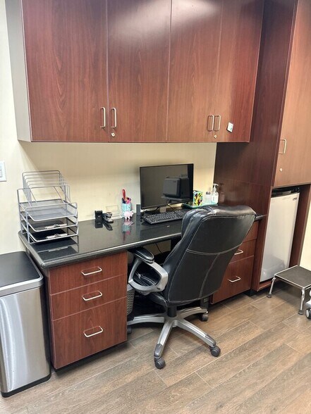 More Photos Of 4902 Irvine Center Dr, Irvine Medical For Lease