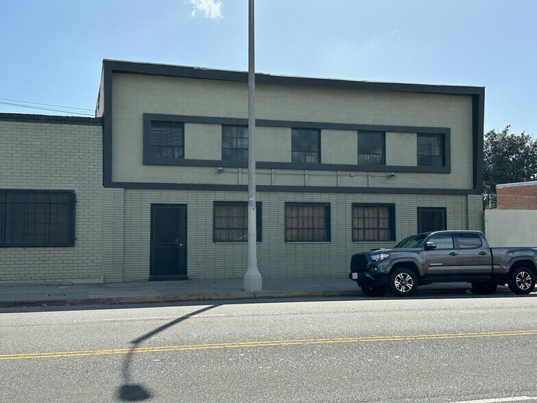 More Photos Of 4116 W Jefferson Blvd, Los Angeles Industrial For Lease
