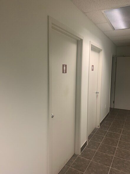 More Photos Of 4525 Rhodes Dr, Windsor Light Distribution For Lease