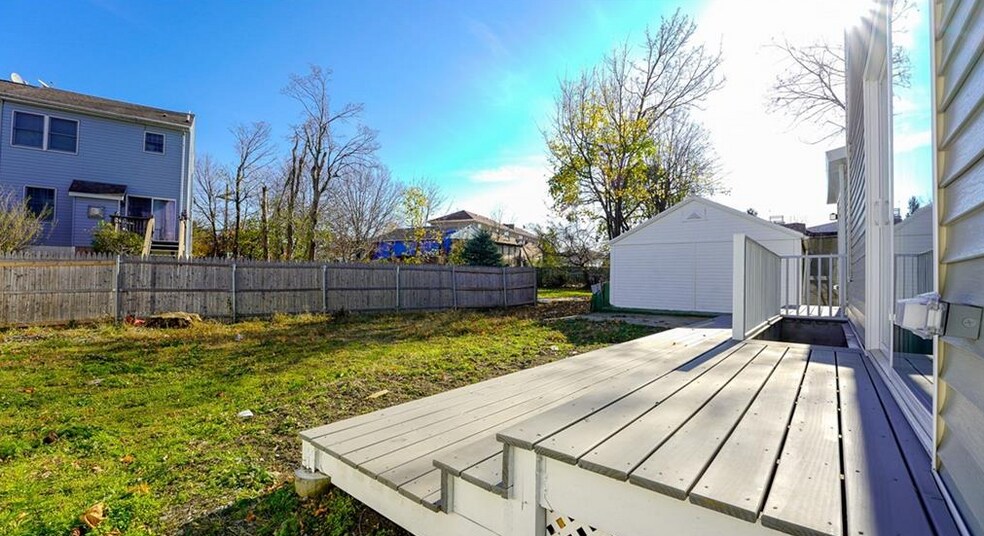 More Photos Of 650 City Island Ave, Bronx Apartments For Sale