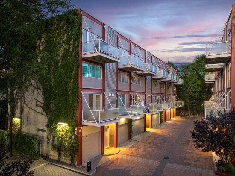 Primary Photo Of 3450 Cahuenga Blvd W, Los Angeles Office Residential For Sale