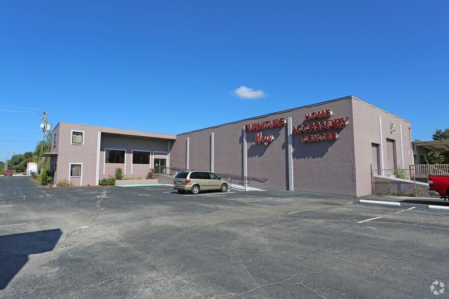 More Photos Of 15445 N Nebraska Ave, Lutz Warehouse For Lease