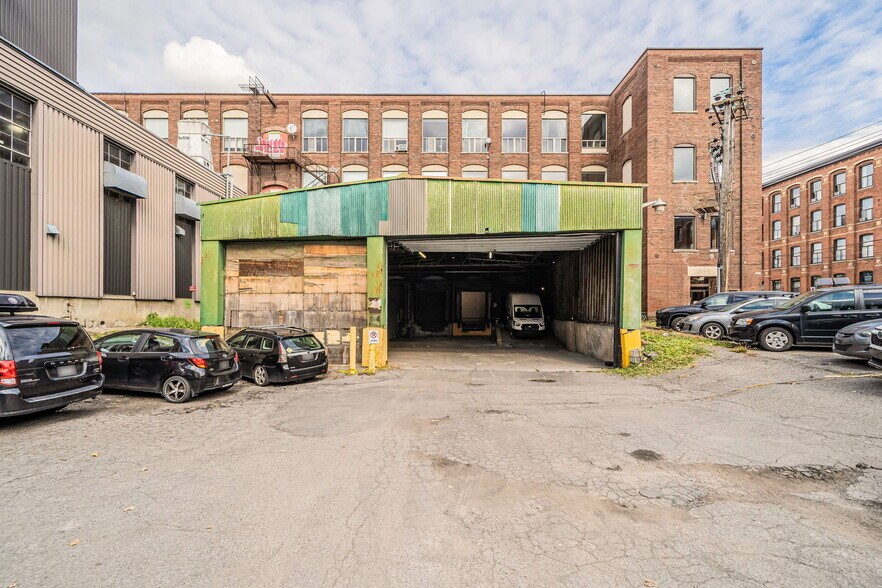 More Photos Of 4035 Rue Saint-Ambroise, Montréal Loft Creative Space For Lease