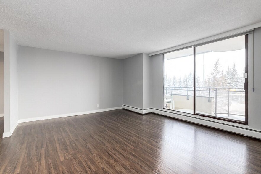 More Photos Of 2105 90 Av SW, Calgary Apartments For Lease