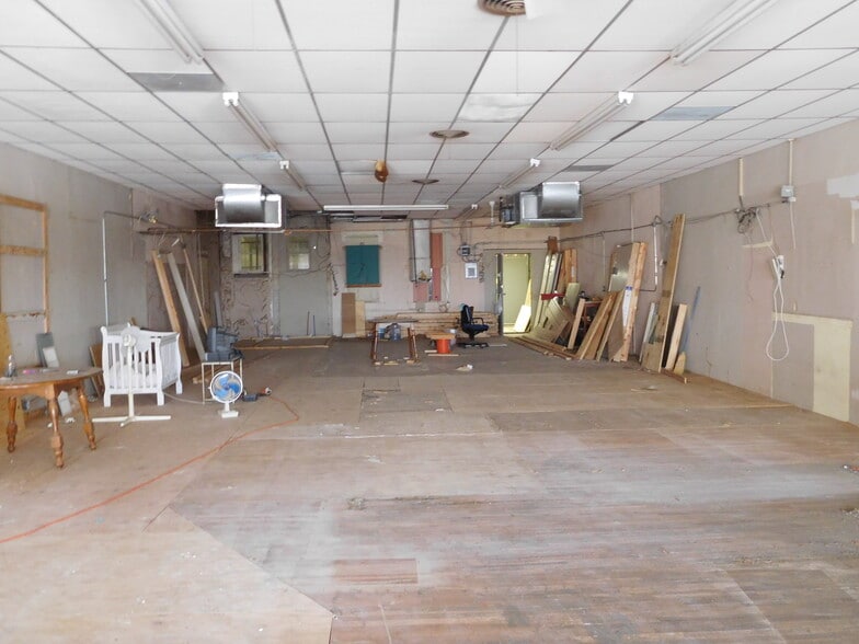 More Photos Of 123 S Main St, Winters Storefront For Sale