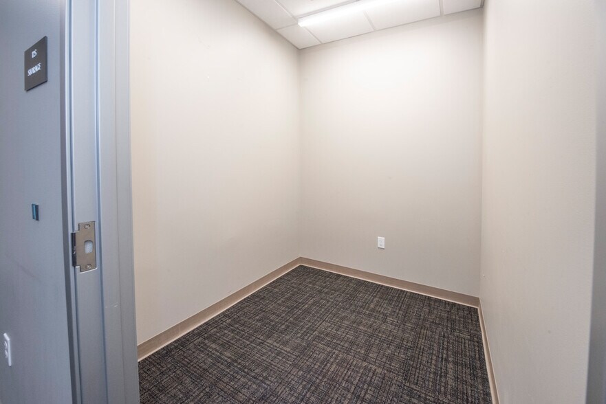 More Photos Of 4361 Boniface Pky, Anchorage Healthcare For Sale