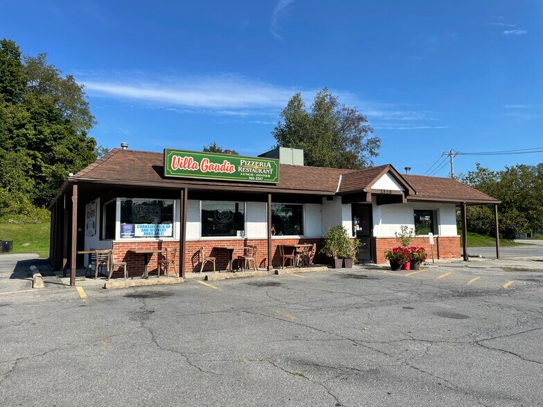 More Photos Of 2850 State Route 17K, Middletown Restaurant For Sale