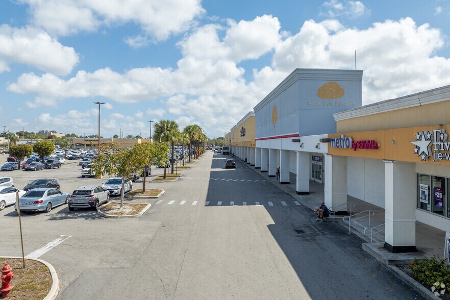 More Photos Of 1630-1738 W 49th St, Hialeah Storefront For Lease