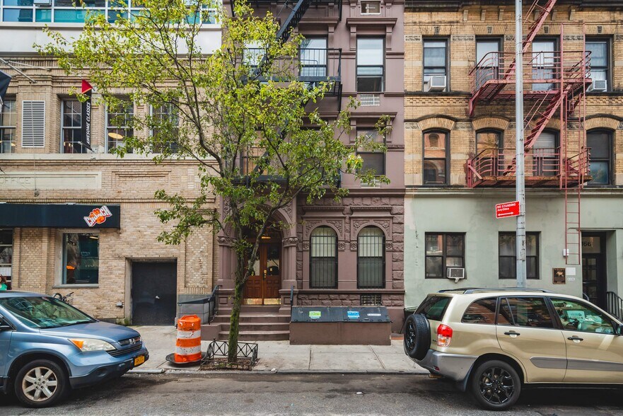 More Photos Of 164 W 83rd St, New York Apartments For Sale