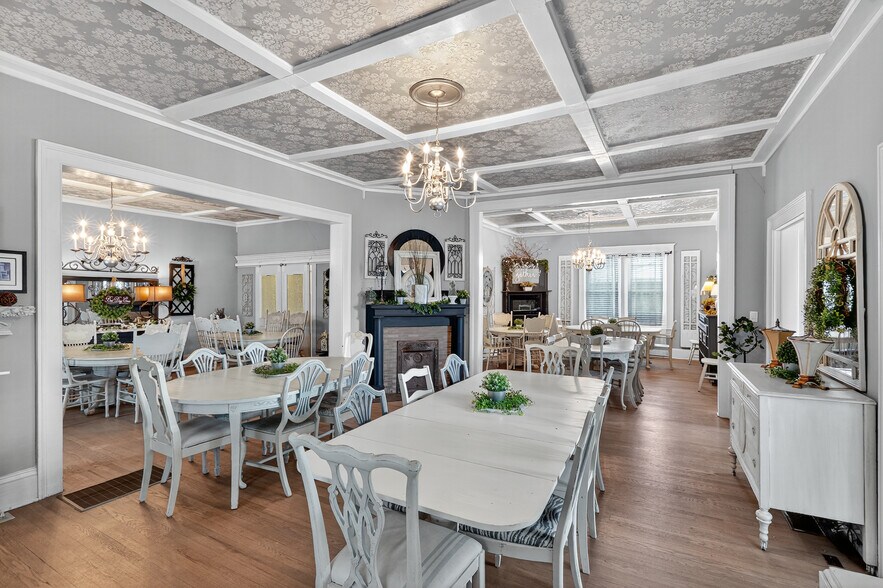 More Photos Of 178 S Caldwell St, Brevard Specialty For Sale