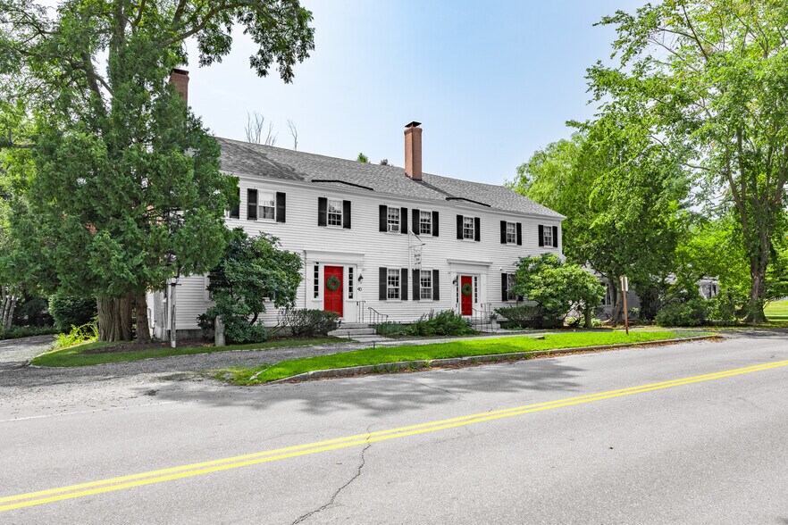 More Photos Of 40 Union St, Blue Hill Hospitality For Sale
