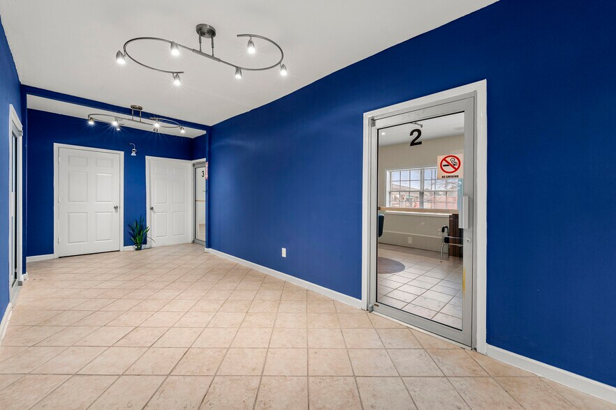 More Photos Of 1181 SW Lee St, Atlanta Office For Sale