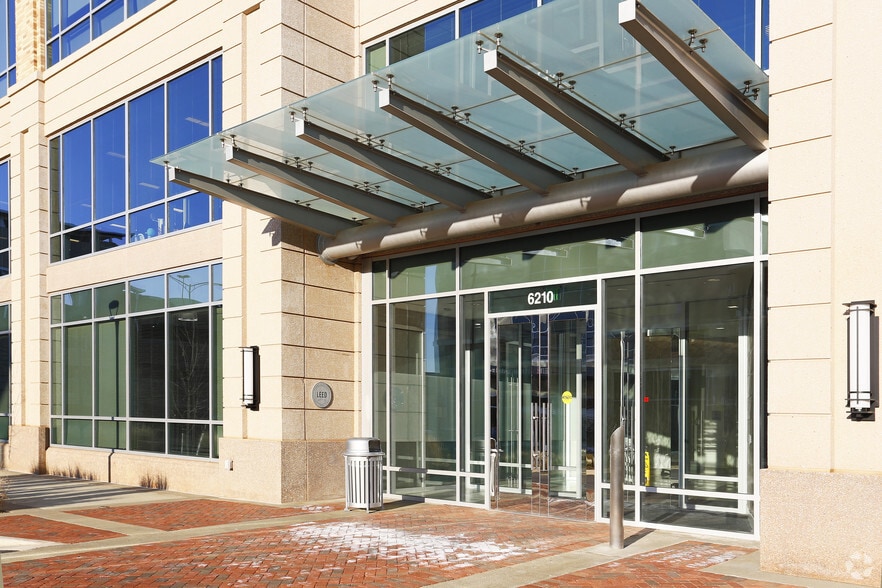 More Photos Of 6210 Ardrey Kell Rd, Charlotte Office Residential For Lease