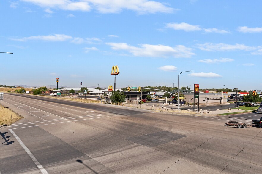 More Photos Of 2087 1100 w, West Haven Fast Food For Sale