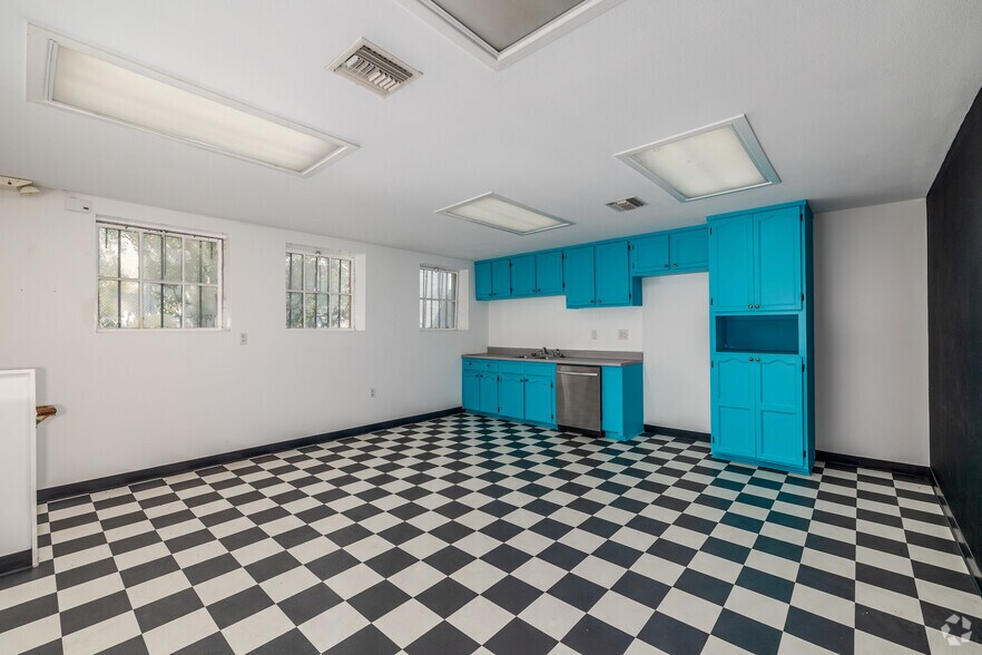 More Photos Of , Long Beach Unknown For Sale