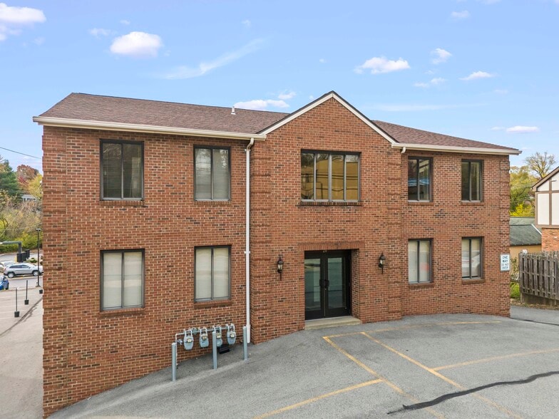 Primary Photo Of 20 Donati Rd, Pittsburgh Office For Sale