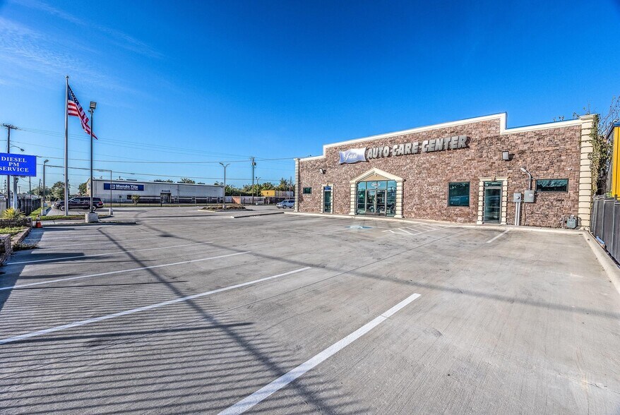 More Photos Of 4001 S Buckner Blvd, Dallas Service For Sale