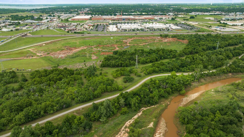 More Photos Of 900 S Council Rd, Oklahoma City Land For Sale