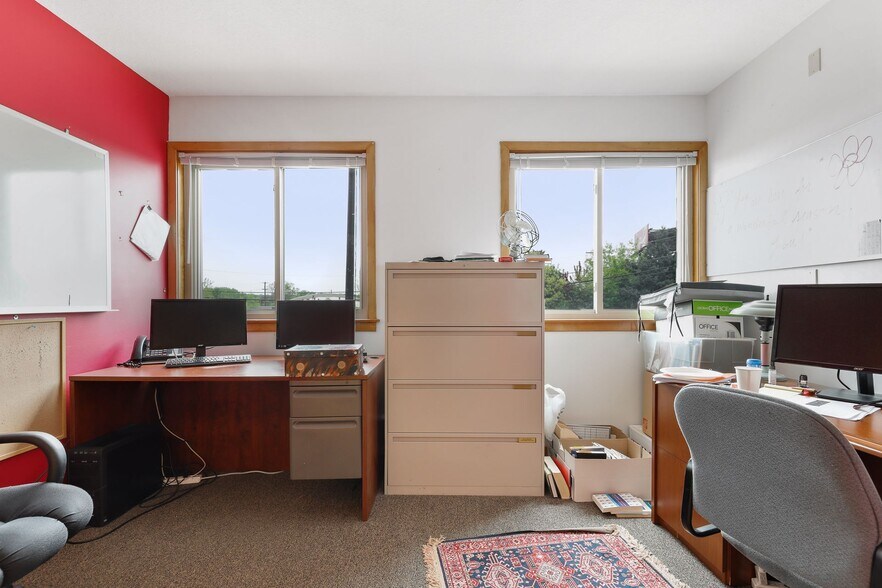 More Photos Of 800 N 42nd Ave, Minneapolis Medical For Lease