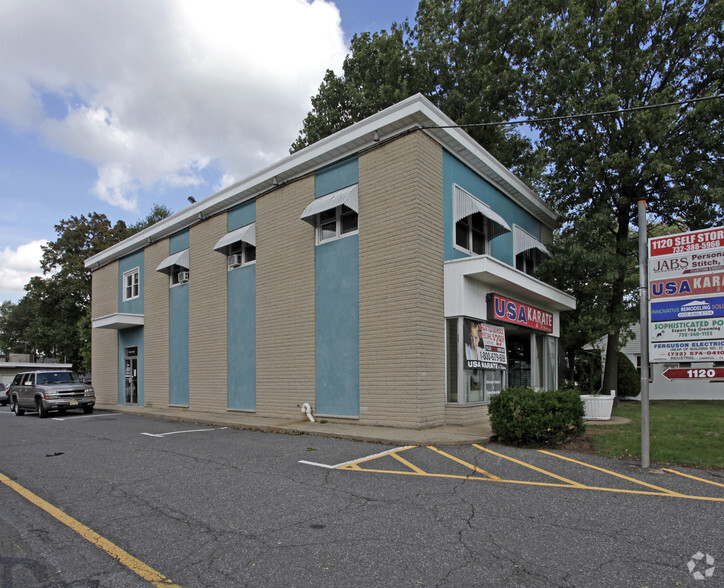 Primary Photo Of 1120 Raritan Rd, Clark Freestanding For Lease