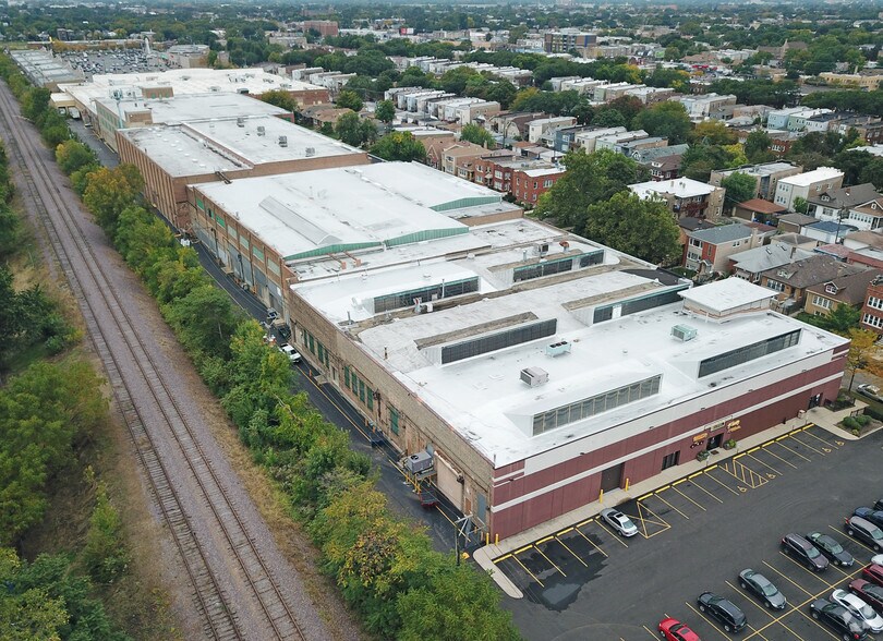 More Photos Of 3033 N Knox Ave, Chicago Warehouse For Lease