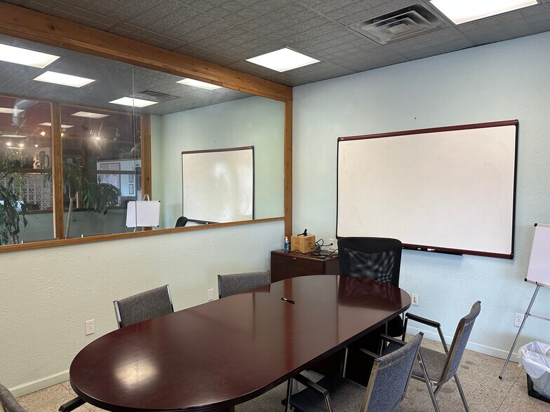 More Photos Of 6830 Wilcrest Dr, Houston Office For Lease