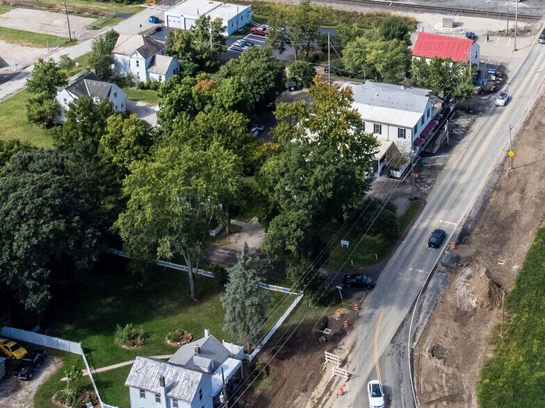 More Photos Of 1550 Lewis Center Rd, Lewis Center Freestanding For Sale