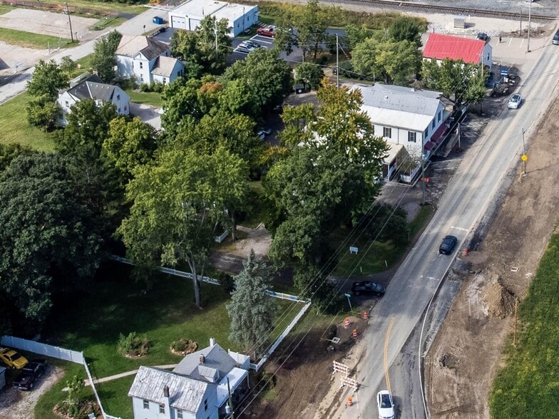 More Photos Of 1550 Lewis Center Rd, Lewis Center Freestanding For Sale