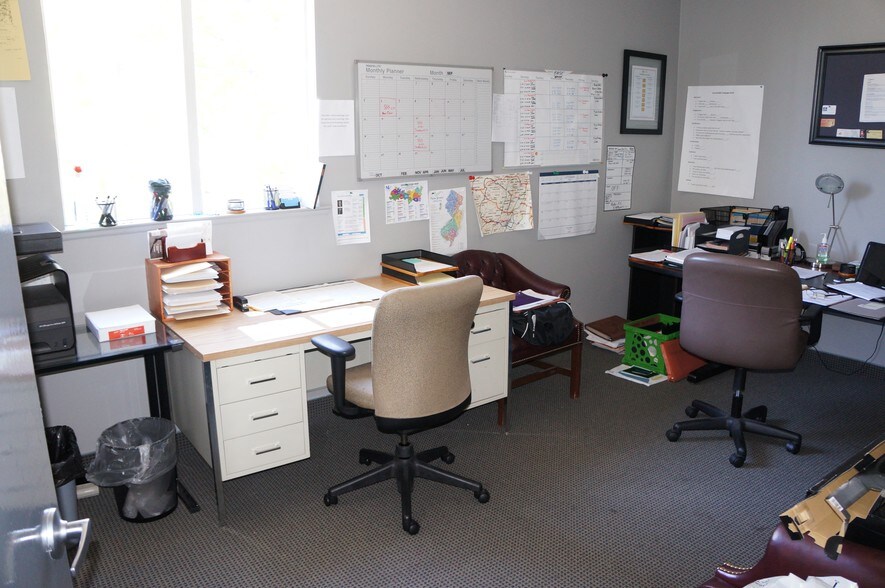 More Photos Of 188 Eagle Rock Ave, Roseland Office For Sale