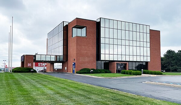 Primary Photo Of 3615 W Broadway Blvd, Sedalia Medical For Sale