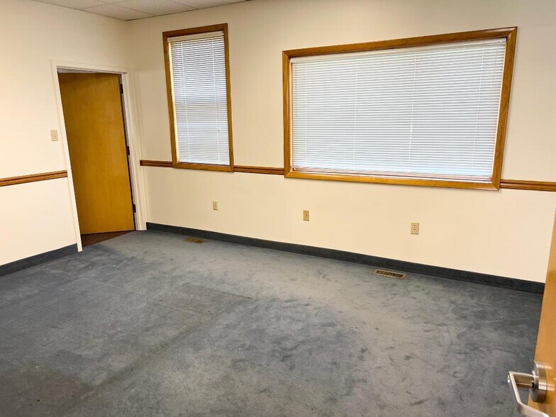 More Photos Of 137 Level Rd, Collegeville Office For Lease