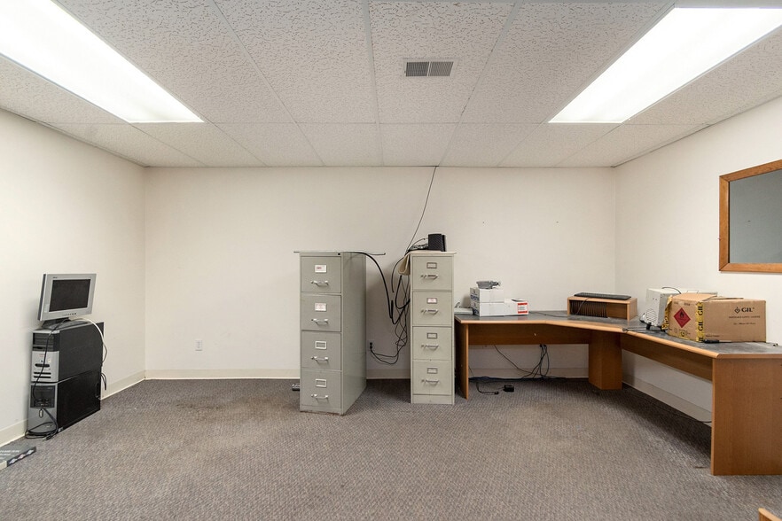 More Photos Of 1223 E Caro Rd, Caro Storefront For Sale
