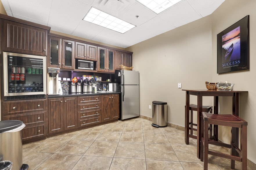 More Photos Of 17701 Cowan, Irvine Office For Sale