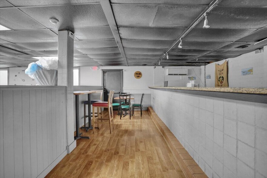 More Photos Of 16 Columbia Ave, Reading Restaurant For Sale