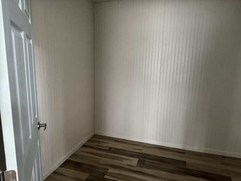 More Photos Of 2124 N 25th St, Waco Medical For Sale